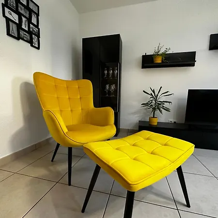 Giulia - Zentral * Tuttlingen